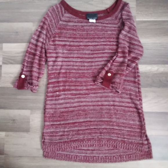 Sweater - Picture 3 of 4